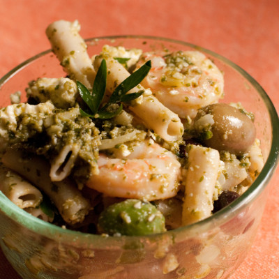 pesto-shrimp-and-feta-pasta-in-a-bowl