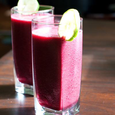 beet-smoothie-with-lime
