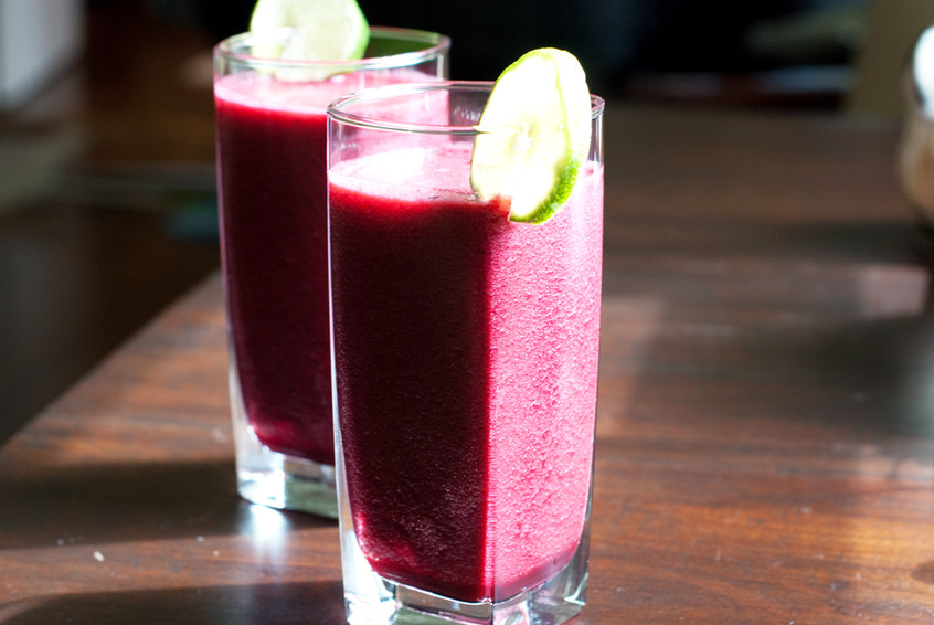 beet-smoothie-with-lime