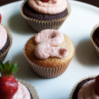 cupcakes-with-strawberry-cream-2