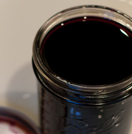 Wine-in-a-Half-Pint-Mason-Jar
