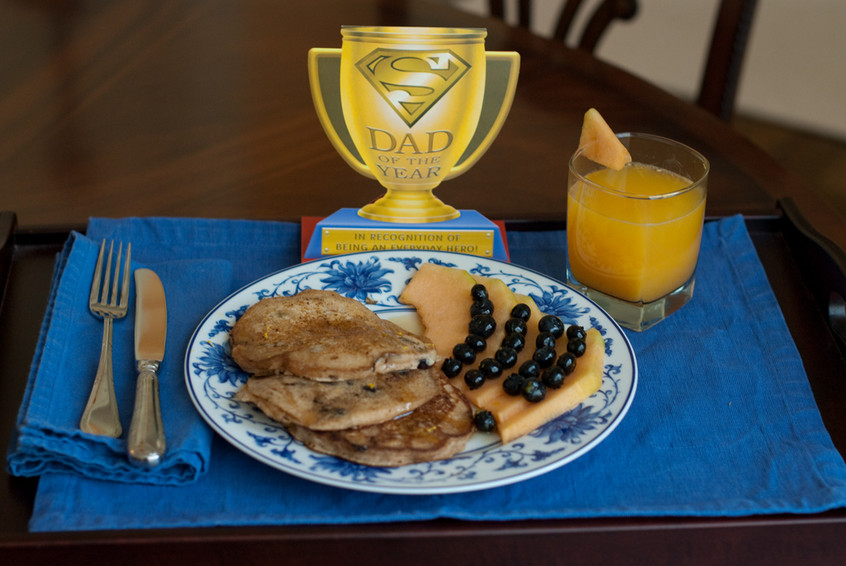 father's-day-breakfast-tray