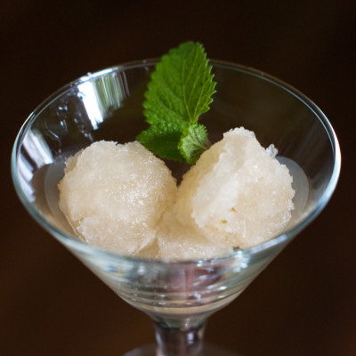 lemon-balm-and-mint-sorbet-in-martini-glass