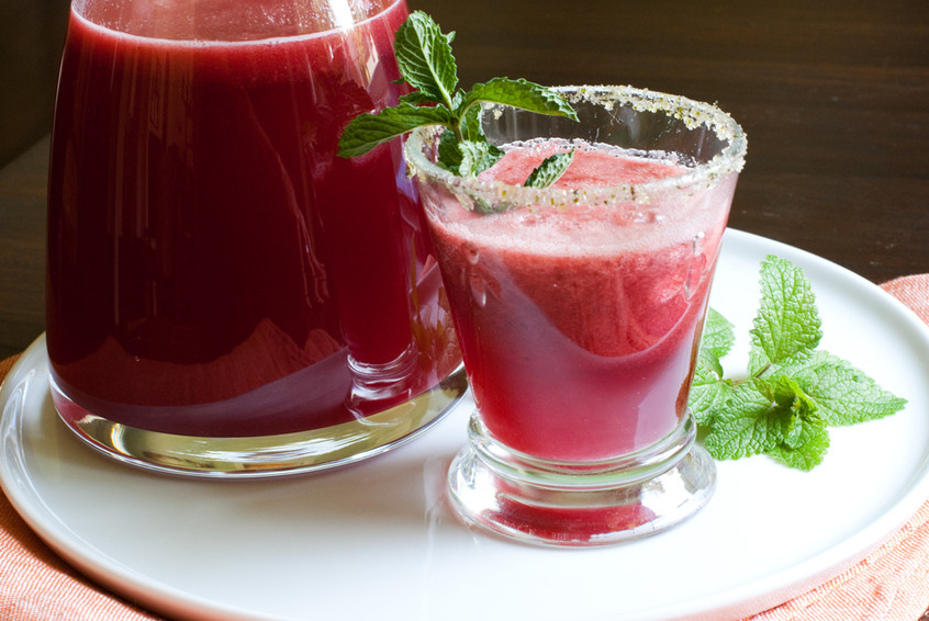 cherry-lemonade-with-fresh-mint