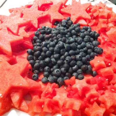 watermelon-stars-and-blueberry-platter