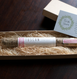 Tuscan-Pink-Himalayan-gift-box-with-Tis-the-Season-enclosure-card