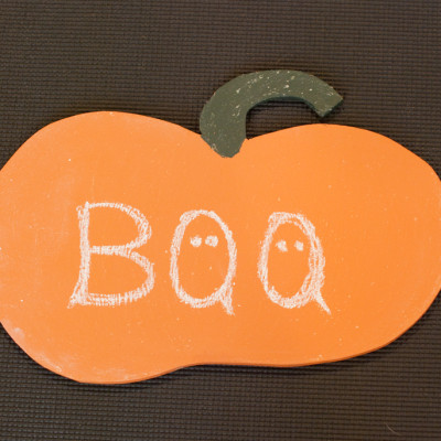 Boo-on-pumpkin-chalkboard
