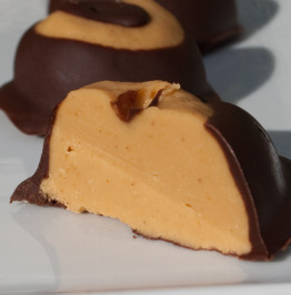 chocolate-peanut-butter-ball-creamy-center