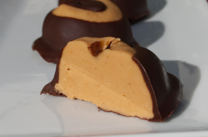 chocolate-peanut-butter-ball-creamy-center