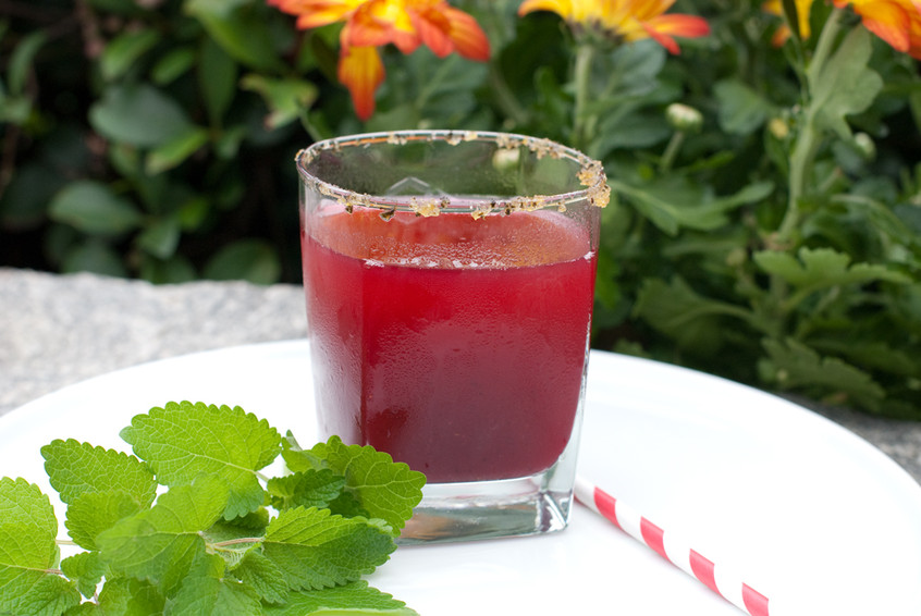 cranberry-lemonade-with-fall-flowers-in-background
