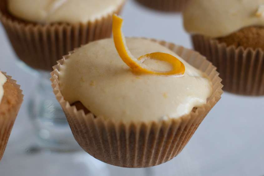 eggless-pumpkin-cupcake-with-zest-garnish