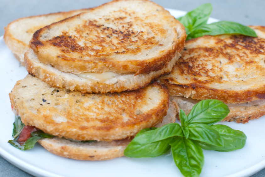 grilled-cheese-plate