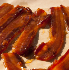 maple-cinnamon-sugar-bacon-strips