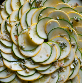 squash-and-zucchini-beautifully-arranged-for-ratatouille