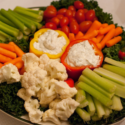 vegetable-platter-with-dill-sauce-in-peppers