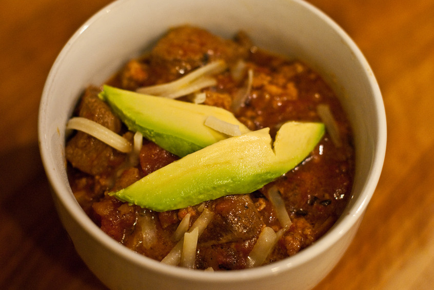 Colorado-chili-with-fresh-avocado-and-cheddar