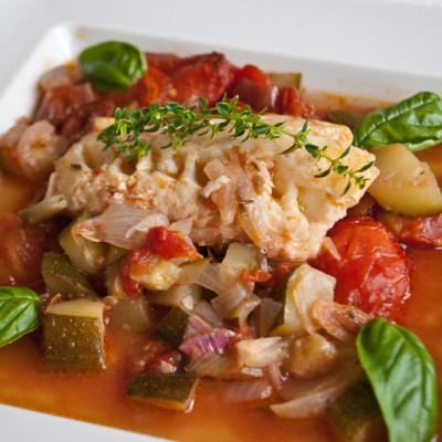 Back To Organic – Baked Cod with Roasted Tomatoes, Zucchini and Fresh Herbs