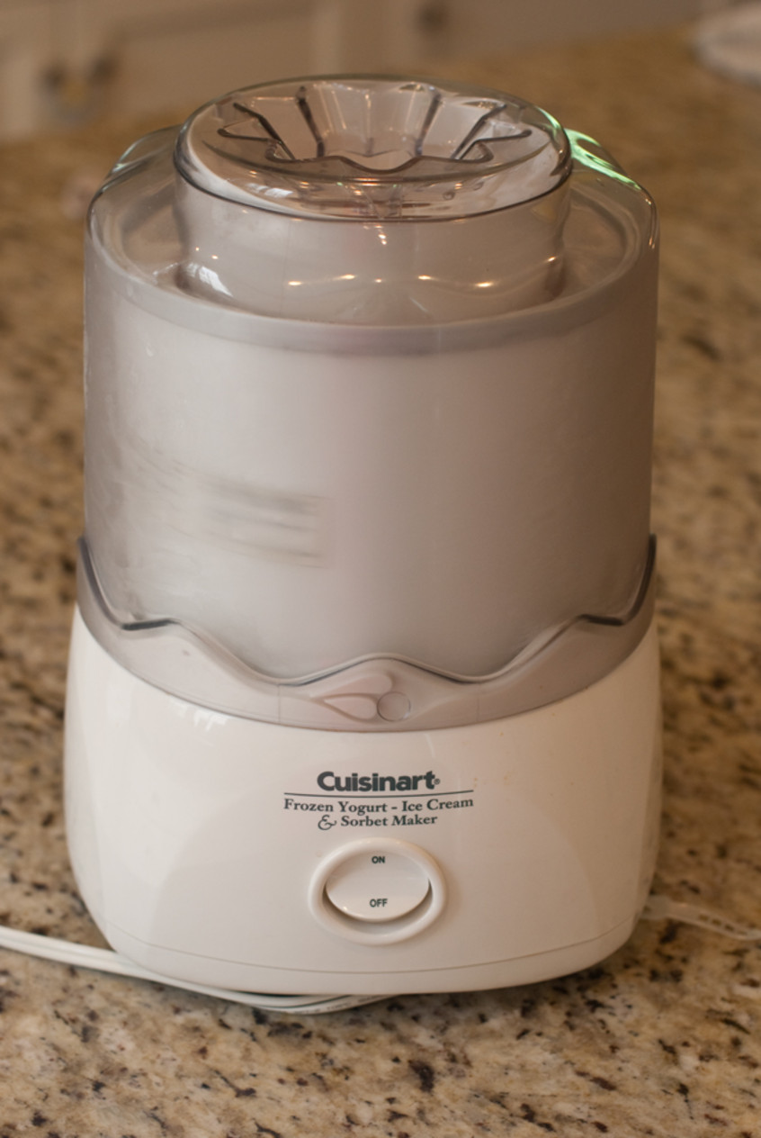 cuisinart-frozen-yogut-and-ice-cream-maker