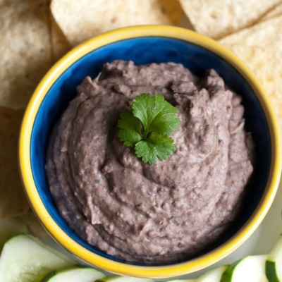 delicious-black-bean-hummus-without-tahini