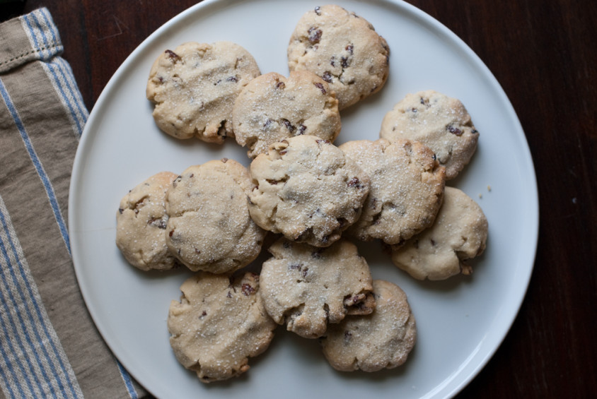 pecan-sandies-ready-to-enjoy