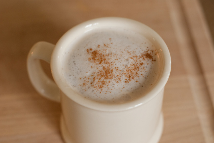 pumpkin-spice-latte-with-almond-milk-froth-and-cinnamon
