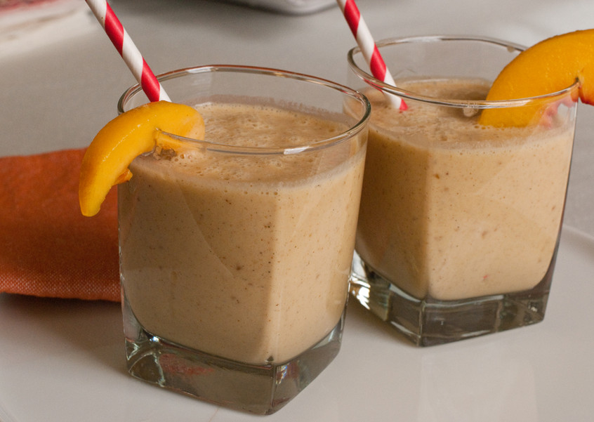 almond-peach-energy-smoothie