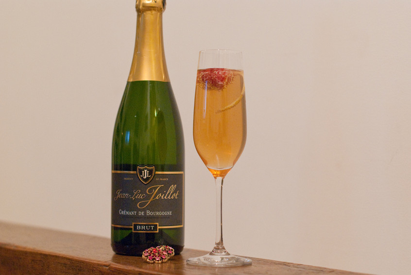 classic-Cremant-De-Bourgogne-cocktail