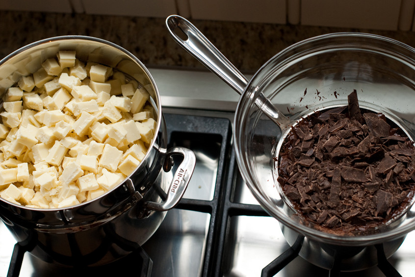 melting-chocolate-with-a-double-boiler-and-a-glass-bowl-over-heated-water