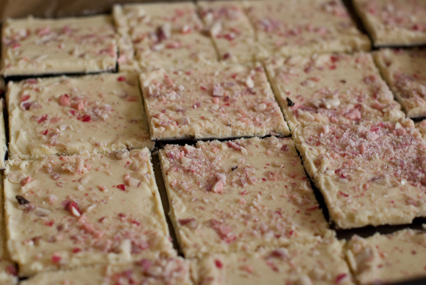 peppermint-bark-squares