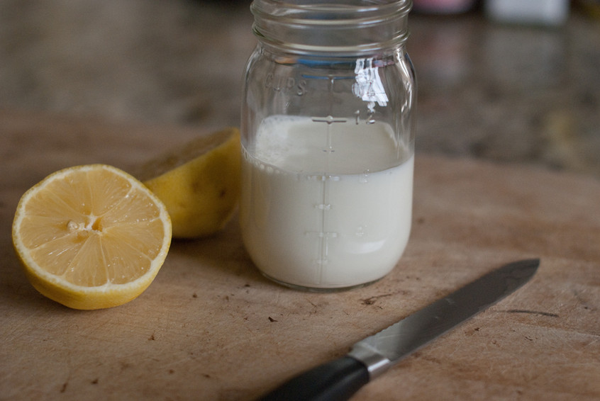 how-to-make-buttermilk-at-home-with-whole-milk-and-lemon-juice