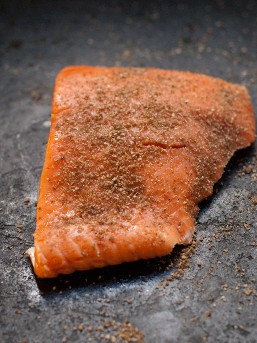 king-salmon-with-Back-to-Organic-Smoked-Applewood-Pacific-Sea-Salt
