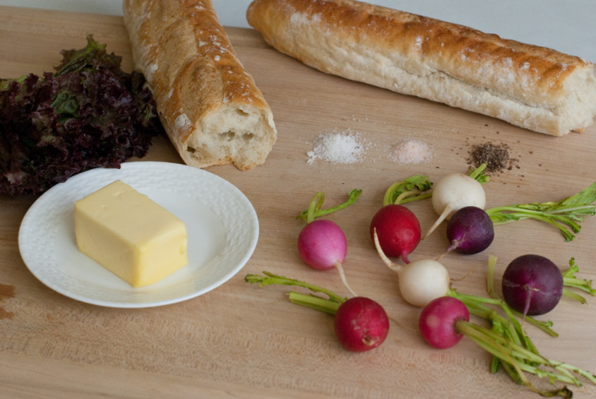 Radishes-with-butter,-Back-to-Organic-Salts,-bread-and-lettuce