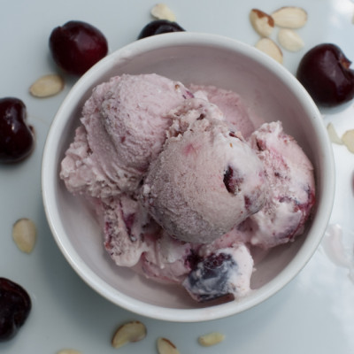 cherry-vanilla-ice-cream-egg-less