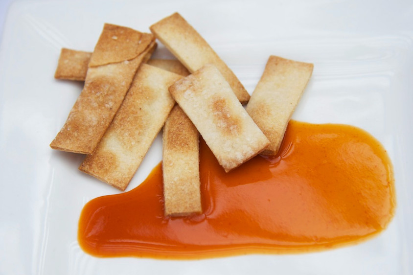 red-hot-sauce-and-crackers