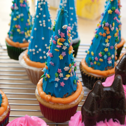 Magic-Merlin's-Wizard-Hat-Cupcake