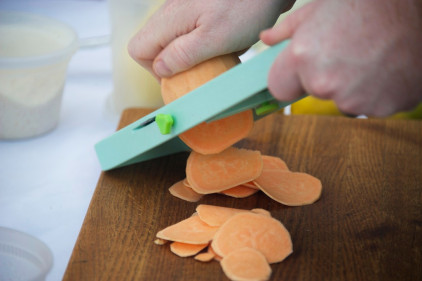 slicing-the-sweet-potatoes
