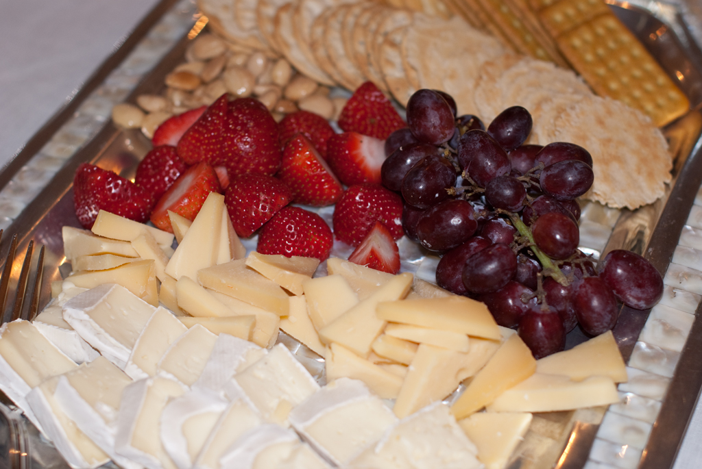 Fruit-and-Cheese-platter